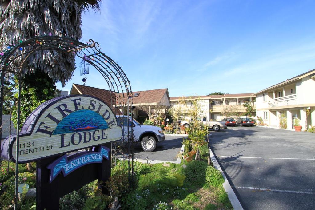 Monterey Fireside Lodge Exterior photo